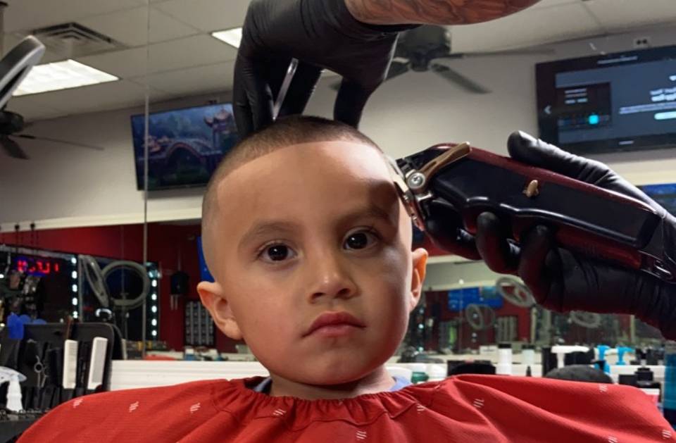 Fresh Cuttz 2.0 Does Men's Haircuts in Glendale, AZ 85301